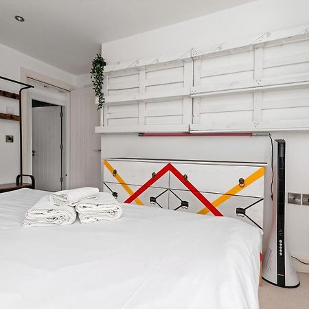 Guestready - Artsy Penthouse In Heart Of The City Londra Esterno foto